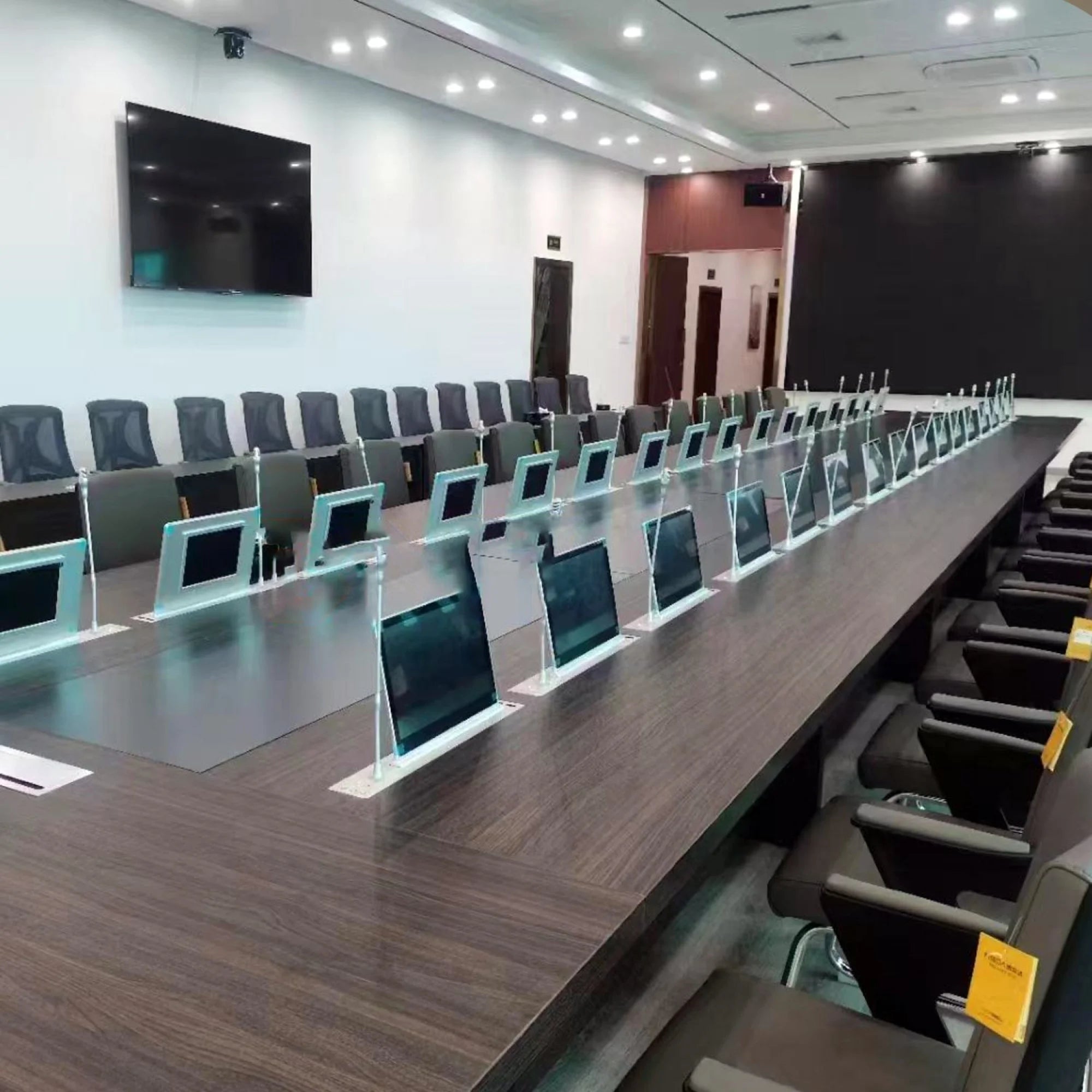 AML-15.6 Motorlu Monitör Kaldırmalı Toplantı Masası İstanbul Ofis Mobilya