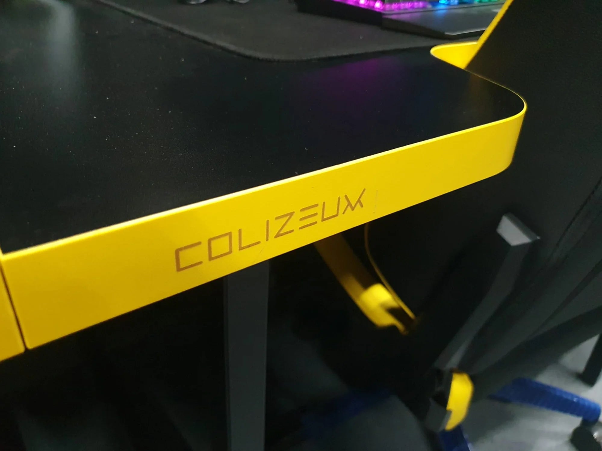 Colizeum Oyuncu Masaları ve Oyuncu Mobilyaları İstanbul Ofis Mobilya