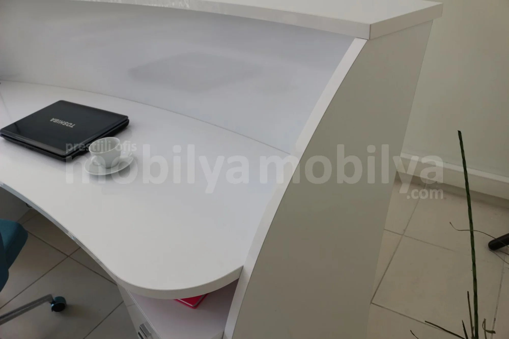 İstanbul Ofis Karşılama Bankosu Oval ISTANBUL