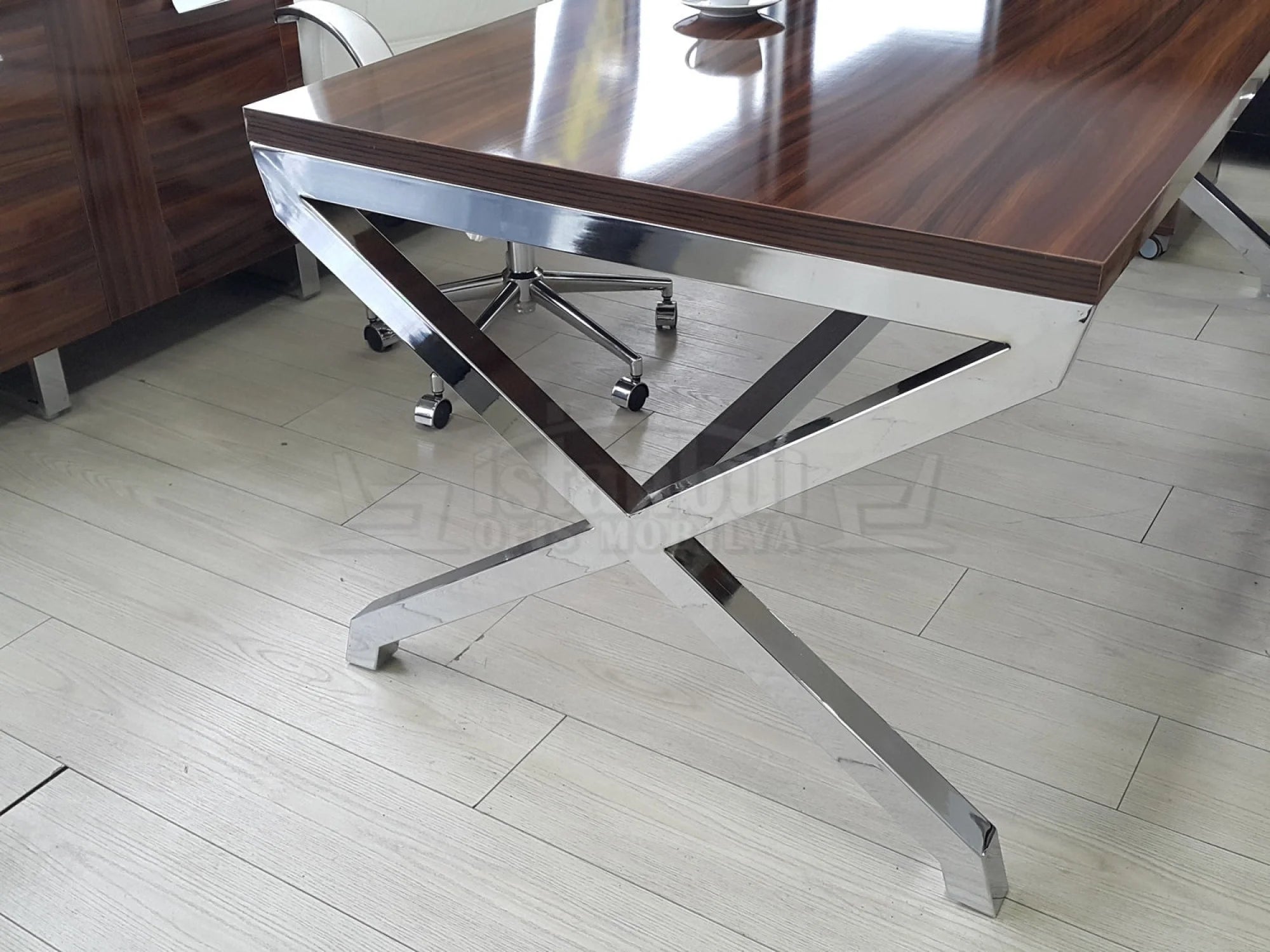 Merter Makam Masası ISTANBUL-TSI