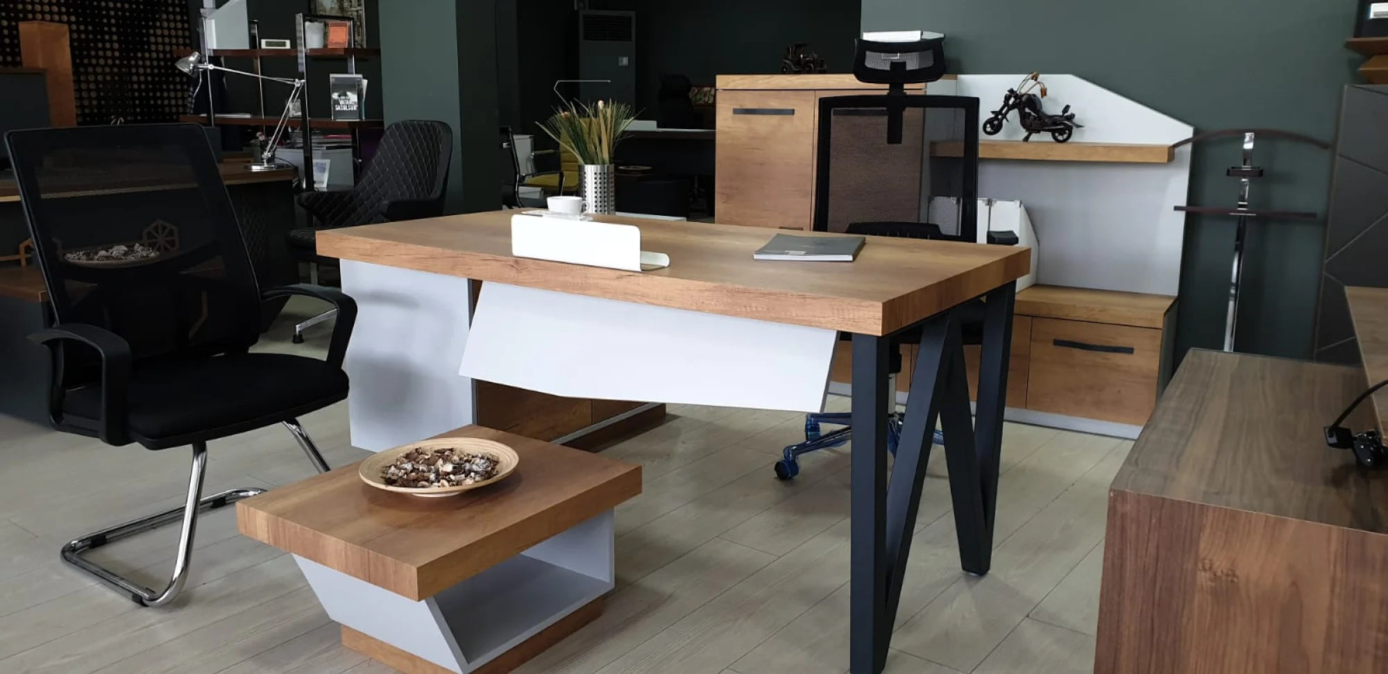 Ofis Masası Uzay ISTANBUL-TSI