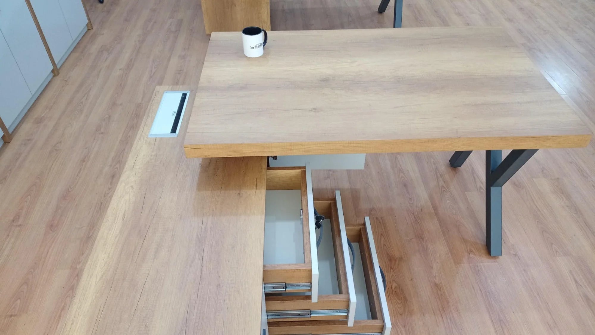Sidney Tekli (Çoklu)Ofis Masası ISTANBUL