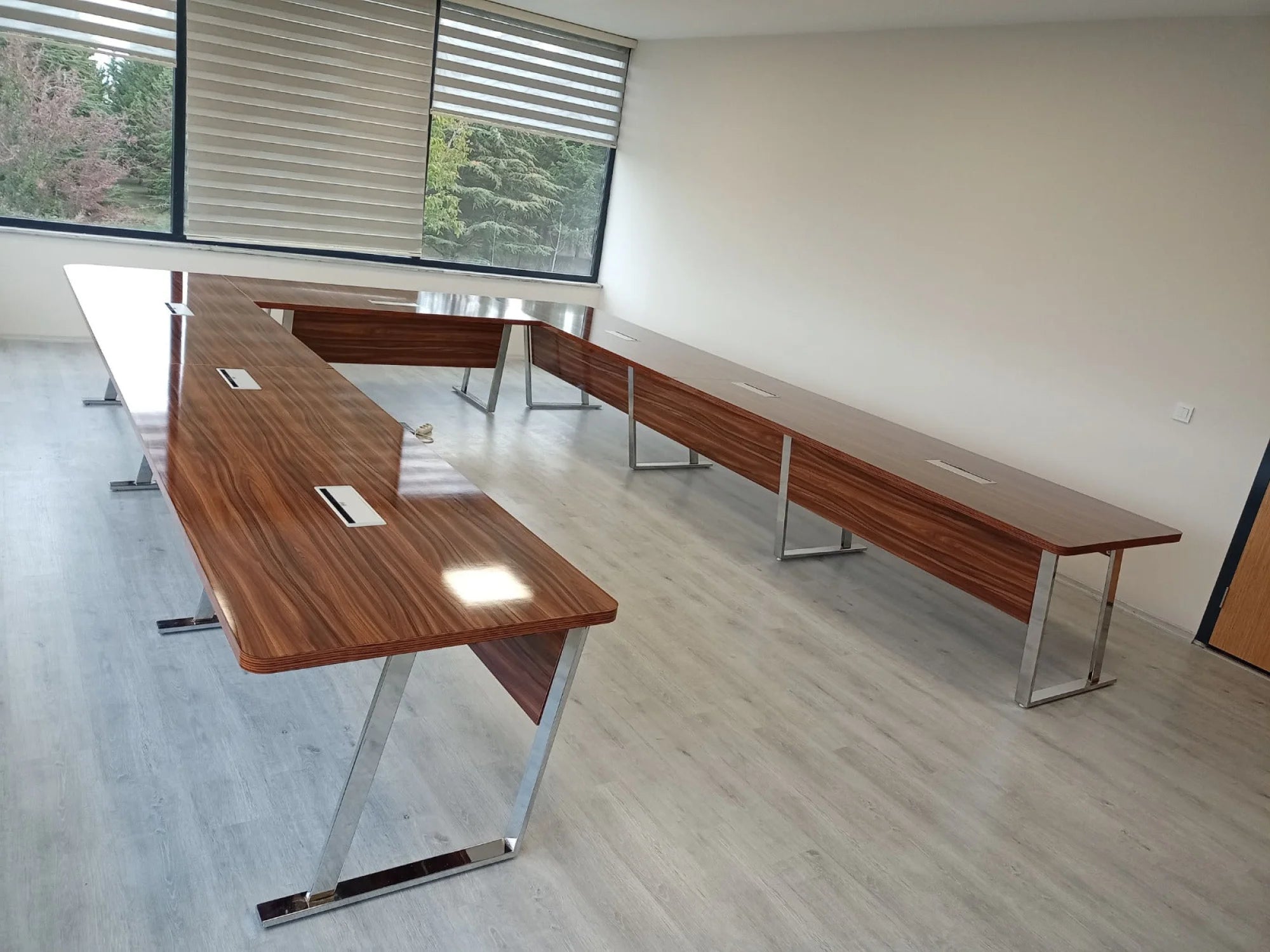 U Toplantı Masası , Ayarlanabilir Ön ISTANBUL